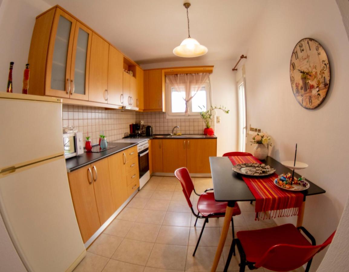 A Quiet Apartment Close To The Sea Gouves Esterno foto