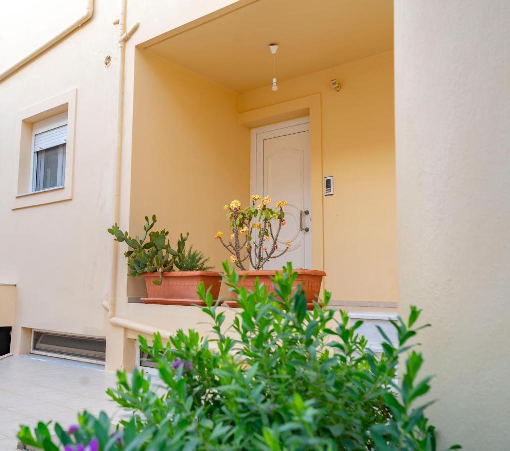 A Quiet Apartment Close To The Sea Gouves Esterno foto